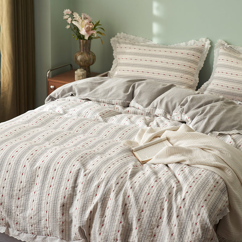 Little Floral Bedding Set