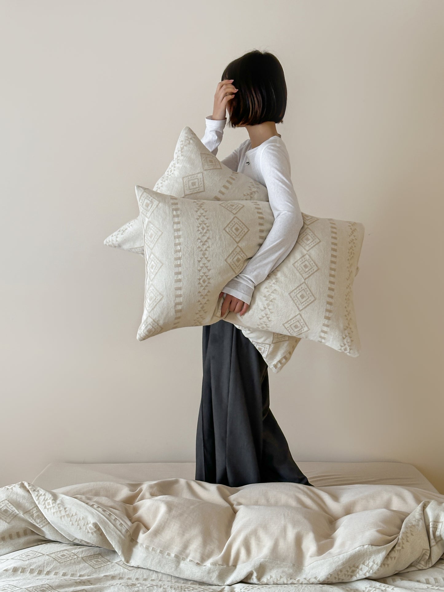 Beige Diamond Bedding Set