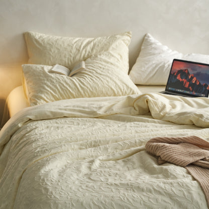 Light Yellow Bedding Set