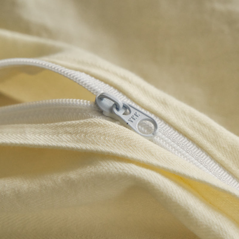 Light Yellow Bedding Set