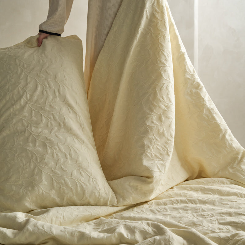 Light Yellow Bedding Set